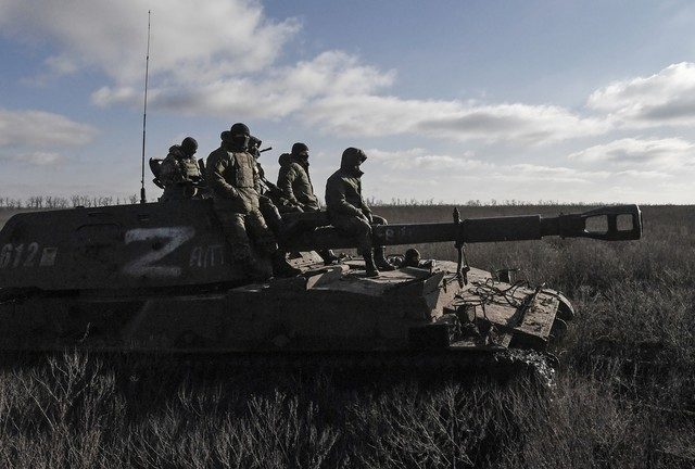 Kremlin explains boost in army strength