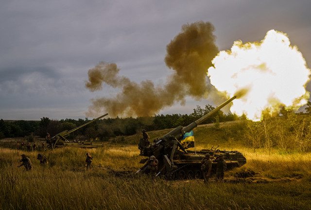 EU explosives shortage threatens Ukraine – FT