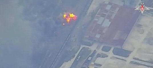 Russian strike destroys Ukrainian military train (VIDEO)