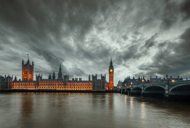 More gloom ahead for UK economy – study