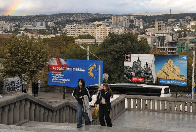 Ruling party defeats pro-Western opposition in Georgia election