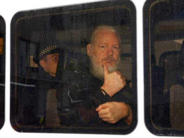 Spanish paper El Pais publishes bombshell revelations about firm spying on Assange during stay at Ecuador embassy