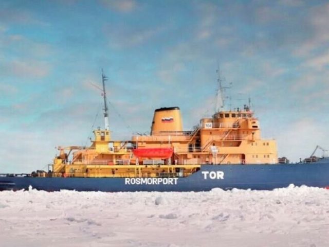Icebreaker Tor Sent Distress Call by Accident, Continuing its Travels – Russian Maritime Agency