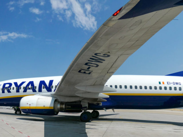 Europe’s largest Boeing 737 operator Ryanair grounds 3 jets over cracks in wings & fuselage