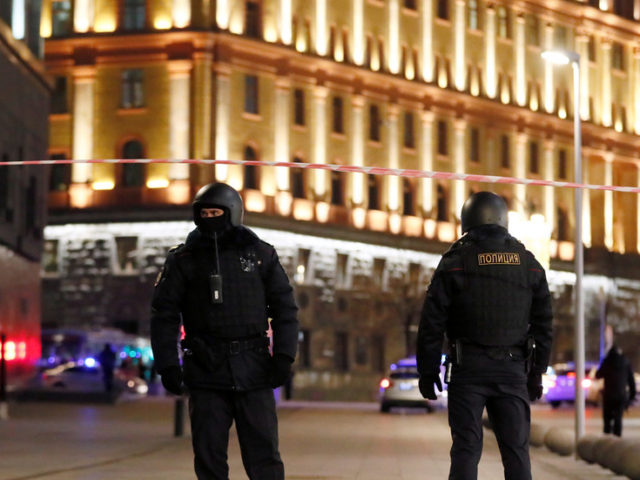 Moscow gunman ‘neutralized’, identity still unknown – FSB (WATCH LIVE)