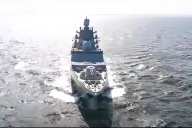 Out to the sea: Russia’s cutting-edge stealthy next-gen frigate SPECTACULARLY tested in cold waters (VIDEO)