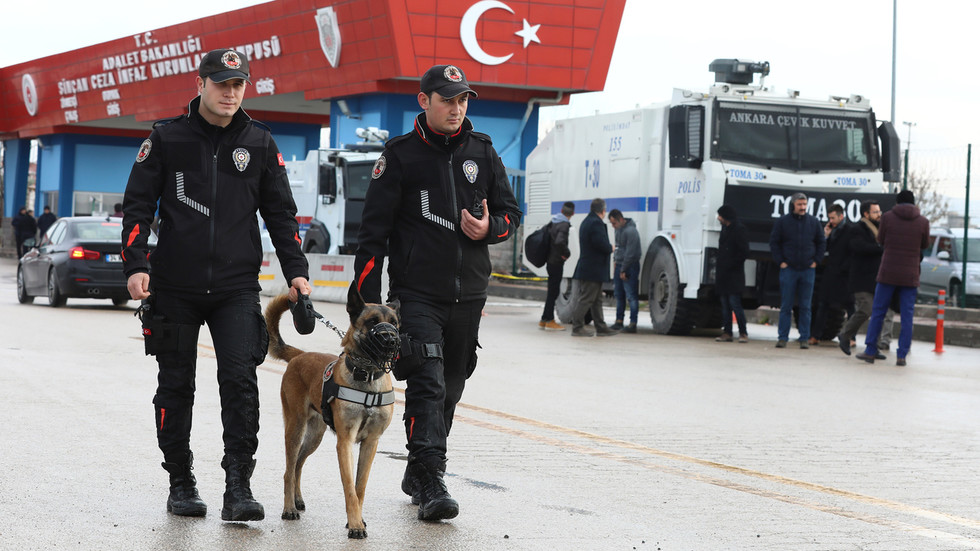 Istanbul police