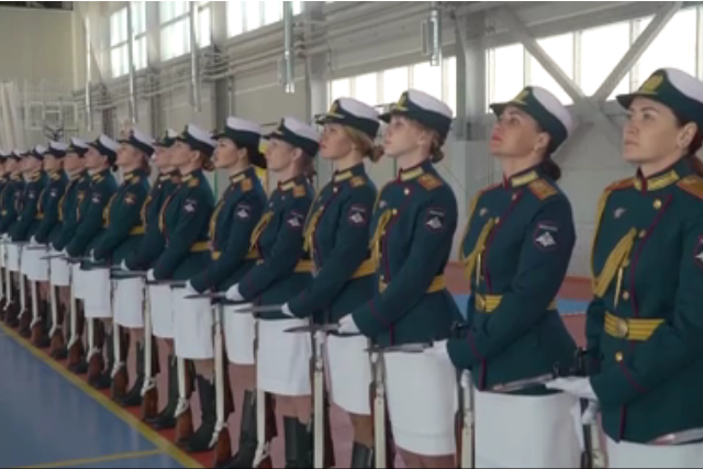 Deadly & beautiful: Find out how Russian female soldiers train for their big day (no, not a wedding day)