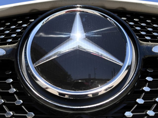 Pollution police: South Korea to slap Mercedes-Benz with $63 million fine, press criminal charges for fraudulent emissions data