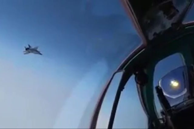 WATCH Russian Tu-142MK anti-submarine planes fly on Arctic & Pacific mission, escorted by Norwegian & US jets
