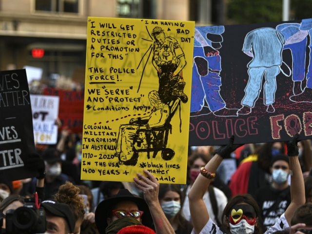 Thousands join Black Lives Matter protests in Australia, anger spills over into clashes (PHOTOS/VIDEOS)