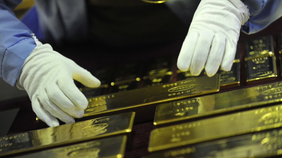 Gold output in Russia continues