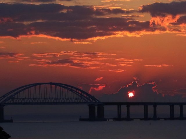 Russia launches railway cargo traffic across Crimean Bridge (PHOTOS, VIDEO)