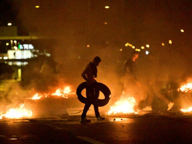 Violent riots erupt in Malmo, Sweden after Koran-torching stunt, police say they have ‘no control’ over situation (PHOTOS, VIDEOS)