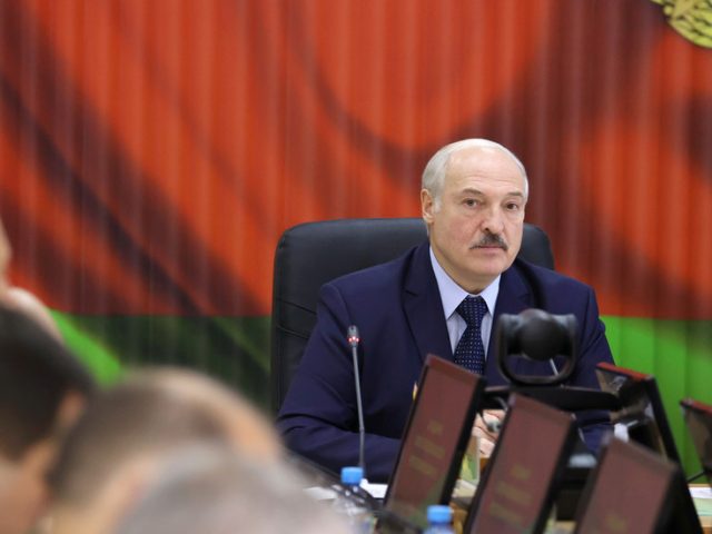 Belarus’ Lukashenko to move air assault brigade to country’s western border amid protests & NATO activity in Poland, Lithuania