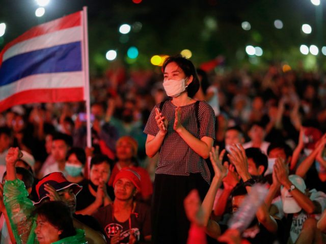 Thousands protest in Thailand demanding new government & monarchy reform (VIDEOS)
