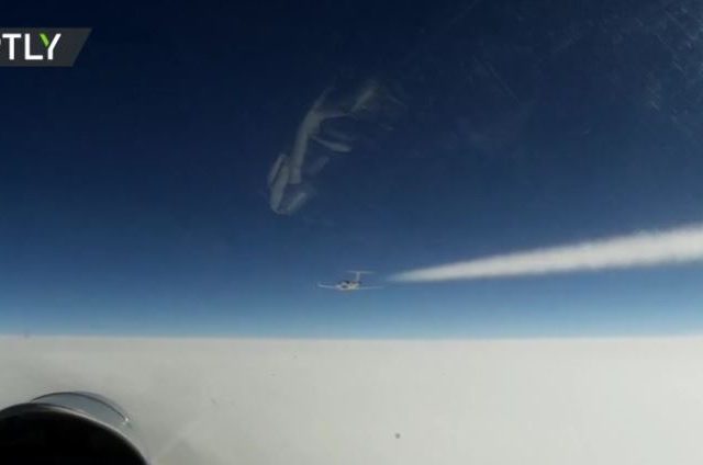 (WATCH) More cat & mouse over Baltic Sea: Russian Su-27 jet shadows American & Swedish spy planes near Russia’s borders