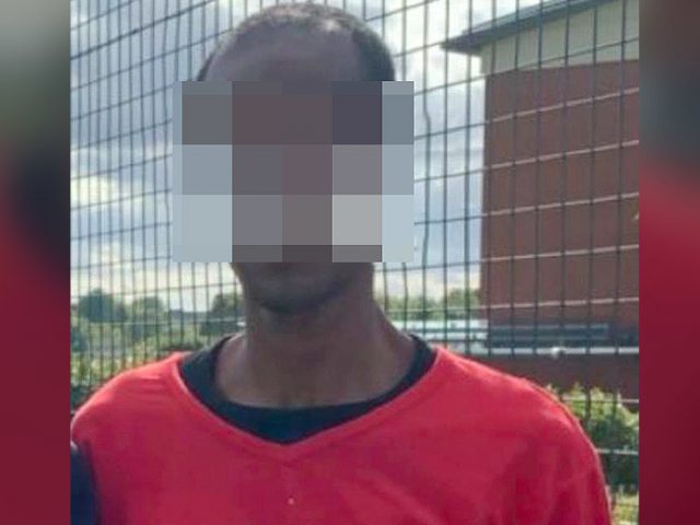 UK govt investigates after pupils raise questions about balding asylum-seeker who claims to be 15 but ‘LOOKS ABOUT 40’ – report