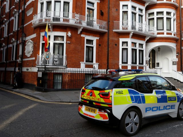 US contacts of embassy security firm mulled KIDNAPPING or POISONING Assange in London, witnesses tell UK court