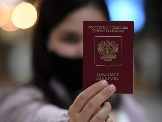 Russia to offer ‘golden visas’ to foreigners looking to take advantage of low tax rates, if they invest at least $130k in country