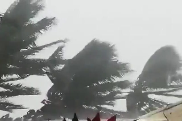 At least 4 dead as Super Typhoon Goni batters Philippines, barrels towards capital Manilla (VIDEOS)