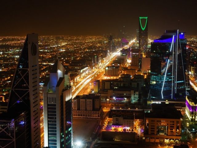 Saudi Arabia ‘financed itself into oblivion’ & now entire country is at risk of going under – Max Keiser