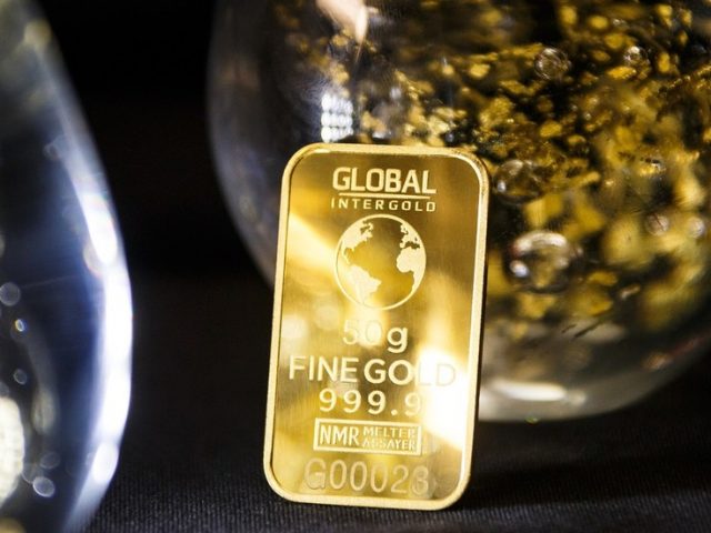 Gold rallies to 6-week high on US stimulus deal & Covid lockdowns