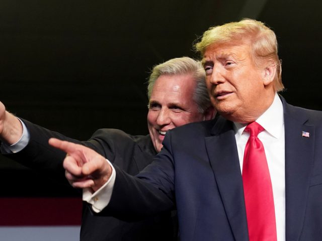 Trump’s going nowhere: Former president meets with Rep. McCarthy, vows to help Republican Party win upcoming House races