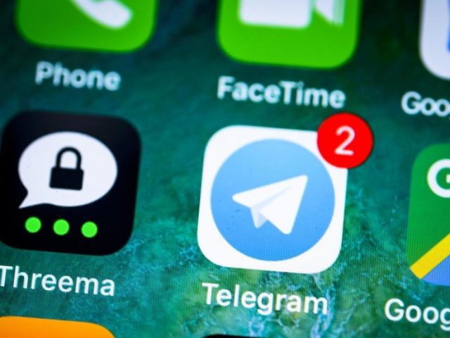 US-based nonprofit sues Apple to REMOVE Telegram over failure to censor ‘hate speech,’ cites Parler crackdown as example