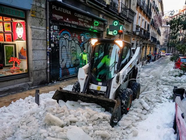 Madrid declared a ‘disaster zone’ after storm Filomena hammers the Spanish capital