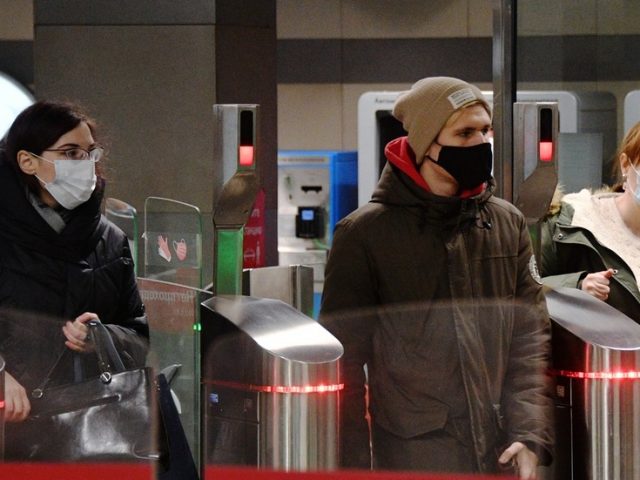 Russia unmasked! Face coverings likely to be dropped by spring amid vaccinations & rising immunity against coronavirus – experts