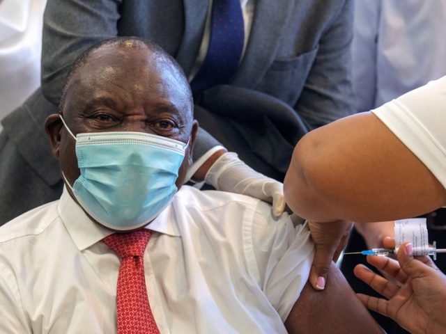 ‘Quick, easy and not so painful’: S. Africa’s Ramaphosa gets J&J Covid jab as nation turns back on AstraZeneca