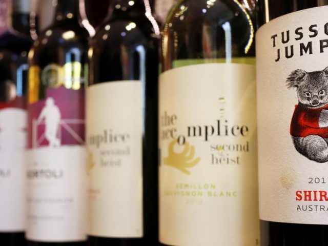 China turns away Australian wine amid escalating trade row