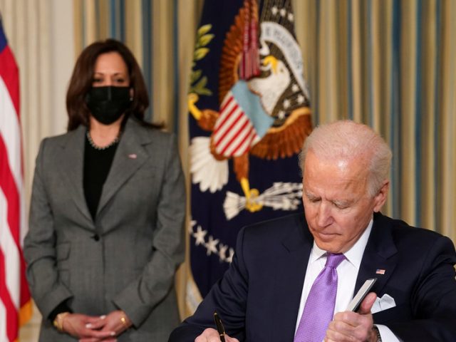 Biden bait & switch? Almost HALF Americans think someone else is making the president’s decisions