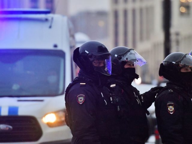 Police disrupt Moscow summit of banned pro-Western group linked to UK-based former-oligarch Khodorkovsky, making dozens of arrests