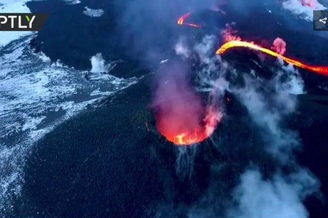 Fearless Russian hikers climb up Eurasia’s highest active volcano while it erupts – then cook sausages on lava! (VIDEO)