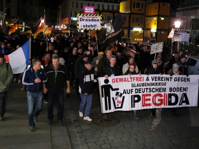 German state of Saxony officially designates anti-Islam & anti-immigrant Pegida movement ‘extremist’