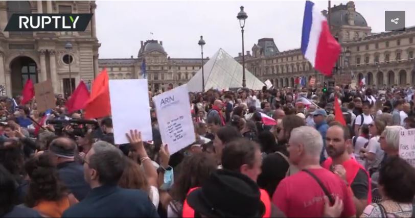 France virus protest