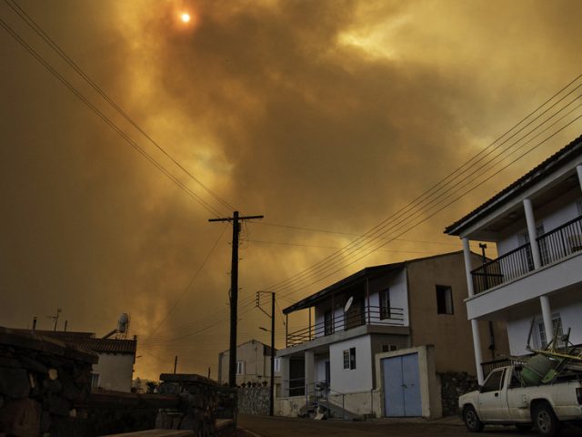 At least 4 killed as ‘one of the most destructive’ fires in decades rages in Cyprus (VIDEO)