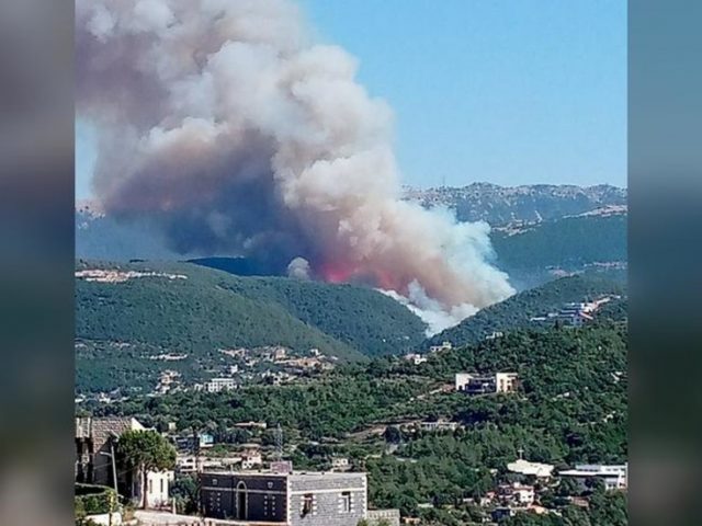 Massive wildfires ravage Lebanon’s north with flames approaching towns & forcing residents to flee (VIDEOS)