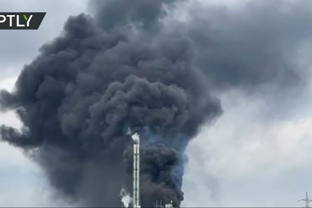 ‘Extreme threat’: Major EXPLOSION hits chemical industry park in Germany, residents told to stay inside (VIDEOS)