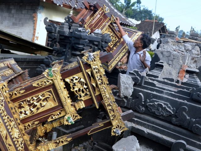 At least 3 killed as 4.8 magnitude earthquake hits Indonesia’s tourist island of Bali