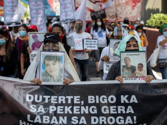 Philippines announces probe into thousands of killings during Duterte’s war on drugs as initial review suggests abuses took place