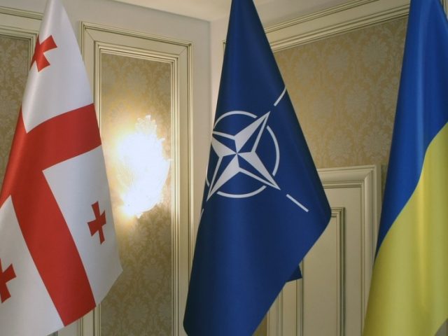 Russia urges NATO to formally drop Ukraine & Georgia ascension plans