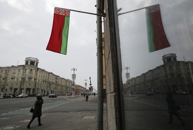 Belarusians vote for constitutional amendments