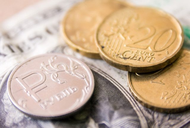 Ruble hits near 2-year high against euro