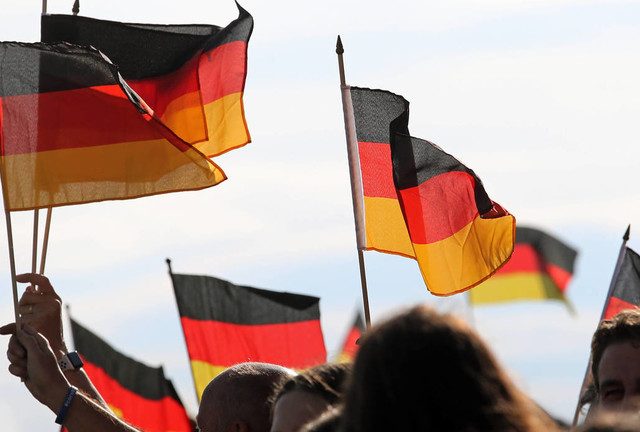 Most Germans want talks with Russia – poll