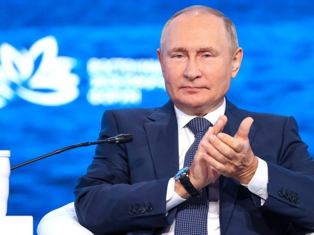 Deceiving West and ‘detached’ elites: Highlights of Putin’s speech at Eastern Economic Forum