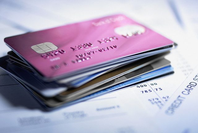 US credit card debt hits historic high