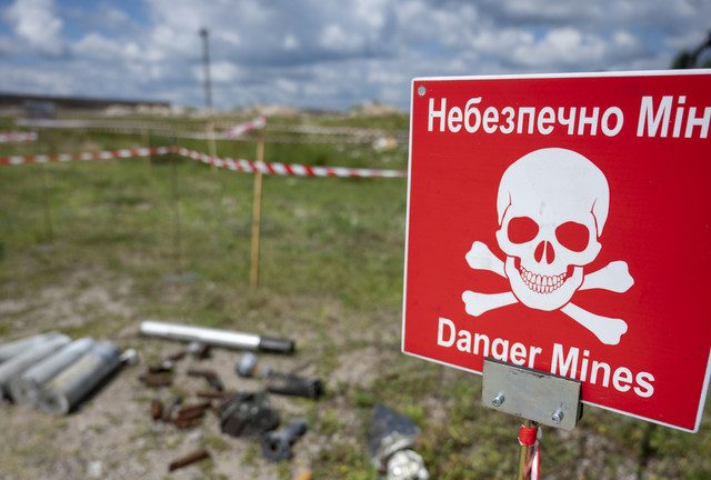 Ukrainians complain of ‘morale-zapping’ Russian mines – FT